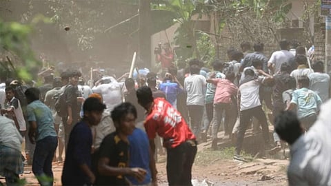 চবিতে শিক্ষার্থীদের ওপর হামলার ঘটনায় গ্রেফতার ৮