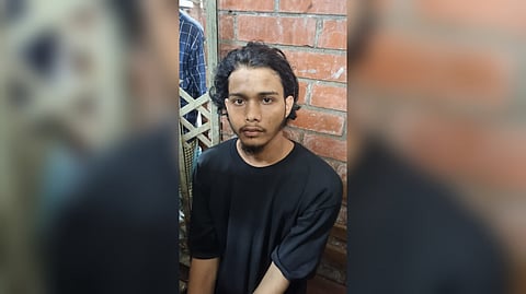 মোহাম্মদপুরে ছিনতাইয়ের ঘটনায় পলাতক এক ছিনতাইকারী গ্রেফতার
