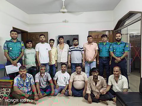 ঝটিকা মিছিলের প্রস্তুতিকালে কার্যক্রম নিষিদ্ধ আওয়ামী লীগ ও এর অঙ্গসংগঠনের ১২ নেতাকর্মী গ্রেফতার