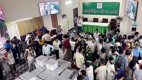 হঠাৎ বন্ধ জাকসুর ভোট গণনা, চলছে জরুরি সভা