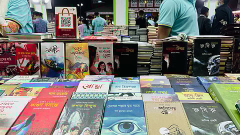 ডিসেম্বরে বইমেলায় আপত্তির সুর: সরকার চাইলে সময় পুনর্বিবেচনা করবে বাংলা একাডেমি