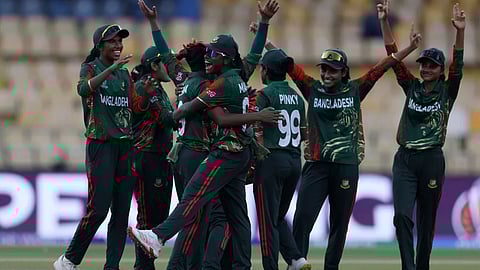 পাকিস্তানকে হারিয়ে বাংলার মেয়েদের বিশ্বকাপ শুরু