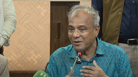 পূজায় অসুরের মুখে দাড়ি ও প্রধান উপদেষ্টার মুখাবয়বে অসুর তৈরি একই সূত্রে গাঁথা -স্বরাষ্ট্র উপদেষ্টা