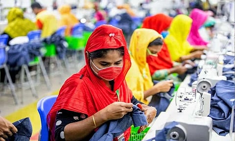 অর্থনীতিতে চাঞ্চল্য কমে যাওয়ায় বাড়ছে কর্মহীন মানুষের সংখ্যা