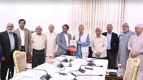 প্রধান উপদেষ্টার কাছে জুলাই সনদ বাস্তবায়নের সুপারিশ জমা