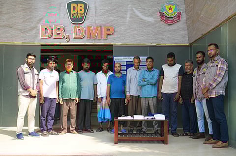 চেতনানাশক খাইয়ে সিএনজি ছিনতাই: ছিনতাই চক্রের ০৯ সক্রিয় সদস্য গ্রেফতার