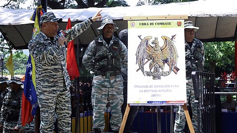 যুক্তরাষ্ট্রের হামলার আশঙ্কায় গেরিলা প্রস্তুতি নিচ্ছে ভেনিজুয়েলা