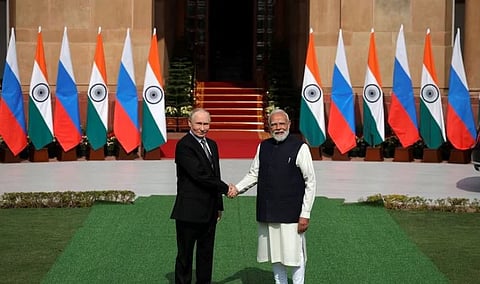 মোদি-পুতিন বৈঠকে প্রতিরক্ষা, বাণিজ্য ও ইউক্রেন নিয়ে আলোচনা