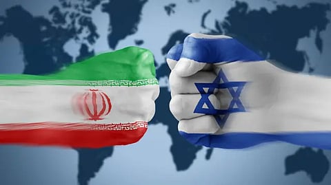 মধ্যপ্রাচ্যে ইরান-ইসরায়েলের ছায়াযুদ্ধ: নতুন কৌশল ও জটিলতা