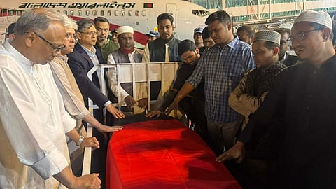 ঢাকায় পৌঁছালো ওসমান হাদির মরদেহ