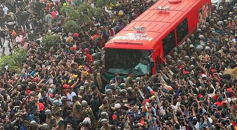 এভারকেয়ার হাসপাতালের পথে তারেক রহমান