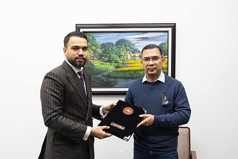 বেগম জিয়ার মৃত্যুতে প্রধান উপদেষ্টার শোকবার্তা হস্তান্তর