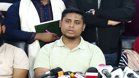 নির্বাচনে কেন্দ্র দখল করতে আসলে প্রতিহত করবেন: হাসনাত