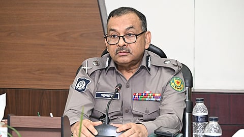 ঢাকা মহানগর ভোটকেন্দ্রে সর্বোচ্চ নিরাপত্তা নিশ্চিত করার নির্দেশ ডিএমপি কমিশনারের