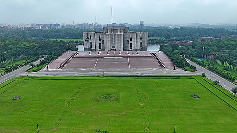 নতুন সরকারের শপথ ঘিরে প্রস্তুত জাতীয় সংসদের দক্ষিণ প্লাজা, নিরাপত্তা জোরদার