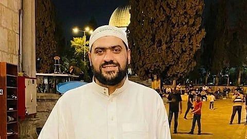 আল আকসা মসজিদের ভেতর থেকে ইমামকে গ্রেফতার করেছে ইসরায়েল