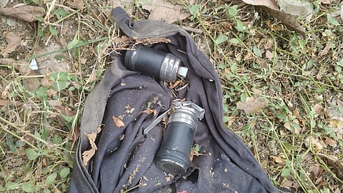 শাহবাগ থানা কর্তৃক ছয়টি অবিস্ফোরিত সাউন্ড গ্রেনেড উদ্ধার; গ্রেনেড নিষ্ক্রিয় করলো সিটিটিসি