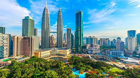 প্রবাসী কর্মীদের জন্য কঠোর নীতিমালা করছে মালয়েশিয়া