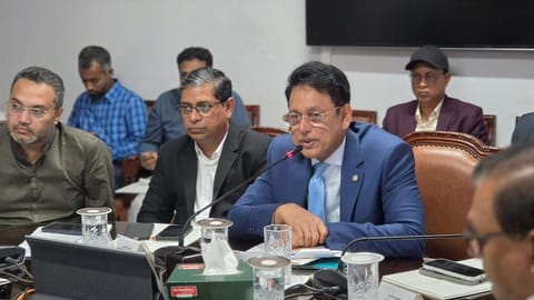 জুলাই থেকে প্রাথমিক বিদ্যালয়ের শিক্ষার্থীরা পাবে স্কুল ড্রেস ও ব্যাগ : শিক্ষামন্ত্রী