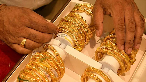 gold rate today price hike 19-06-2025