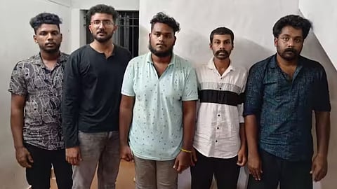 തിരുവനന്തപുരത്ത് പ്രവാസിയെ തട്ടിക്കൊണ്ടു പോയി കവർച്ച: കാമുകിയും സഹോദരനുമടക്കം 6 പേർ അറസ്റ്റിൽ