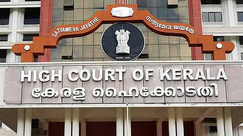 തെറ്റായി നടപടികൾ നേരിട്ട പിഎഫ്ഐ ബന്ധമില്ലാത്ത 18 പേരെ പട്ടികയിൽ നിന്നും ഒഴിവാക്കണം; ഹൈക്കോടതി