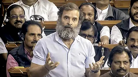 മോദിക്കെതിരെ അടിസ്ഥാന രഹിത പ്രസ്താവന നടത്തി; രാഹുലിനെതിരെ ലോക്സഭയിൽ അവകാശലംഘന നോട്ടീസ്