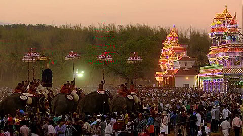 ഉത്രാളിക്കാവ് പൂരം: വെടിക്കെട്ടിന് അനുമതി