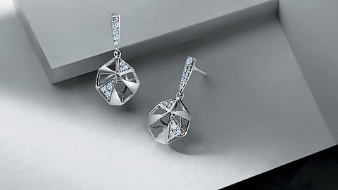 പ്ലാറ്റിനം ഇവാറ വനിതാദിന 
കലക്ഷന് അവതരിപ്പിച്ചു