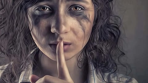 'പല്ലുകൾ മുഴുവൻ അടിച്ചു തകർത്തു, മുടി പറിച്ചെടുത്ത് കഷണ്ടിയാക്കി'; അഫ്ഗാനിസ്ഥാനിൽ സ്ത്രീകൾക്ക് ദുരന്ത ജീവിതം