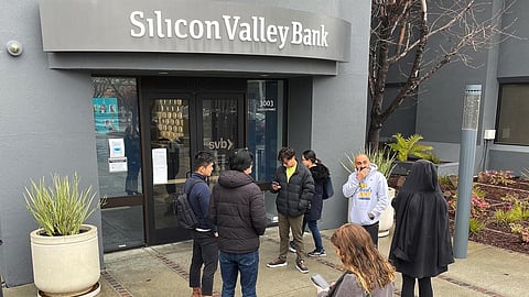 സിലിക്കൺ വാലി ബാങ്കിന് തകർച്ച; നഷ്ടം 2 ബില്യൻ