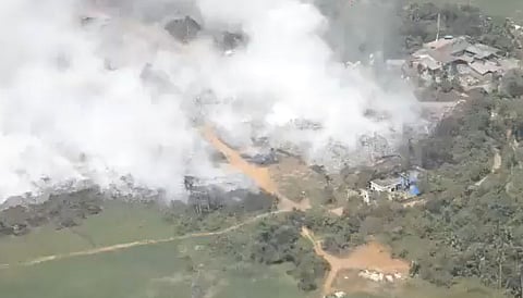 അണയാതെ തീ: ബ്രഹ്മപുരത്ത് ജാഗ്രതാനിർദ്ദേശം: സമീപത്തുള്ളവർ വീടുകളിൽ കഴിയണം: വീഡിയോ