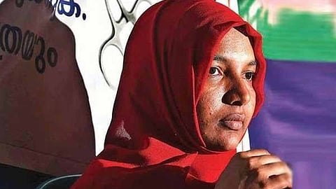 വയറ്റില് കത്രിക: 2 ലക്ഷം നഷ്ടപരിഹാരം: സ്വീകരിക്കില്ലെന്ന് ഹർഷിന