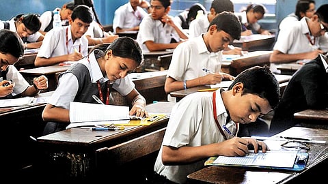 ടൈംടേബിൾ പുനർക്രമീകരിച്ചു; ഒമ്പതാം ക്ലാസ് വരെയുള്ള വാര്ഷിക പരീക്ഷ നാളെ മുതല്