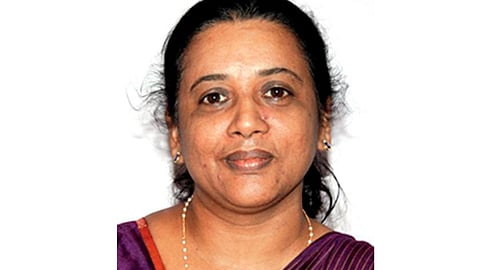 സിസ തോമസിന് തിരിച്ചടി; കാരണം കാണിക്കല് നോട്ടീസിന് എതിരായ ഹര്ജി ട്രൈബ്യൂണൽ തള്ളി