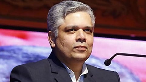 ബ്രഹ്മപുര തീപിടുത്തത്തിൽ ഹൈക്കോടതി ഇടപെടണം; കത്തയച്ച് ജസ്റ്റിസ് ദേവൻ രാമചന്ദ്രൻ