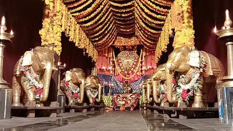 ചിത്രം: മനോജ് കുമാർ ഇസഡ്