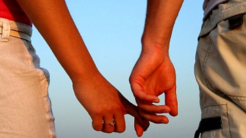 'ലിവിങ് ടുഗതർ ബന്ധങ്ങൾക്ക് രജിസ്റ്റർ ചെയ്യണം'; ഹർജി തള്ളി സുപ്രീം കോടതി