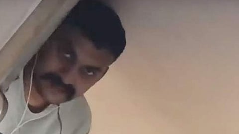 മലയാളി പെൺകുട്ടിയെ ട്രെയിനിൽ വെച്ച് മദ്യം നൽകി പീഡിപ്പിച്ചു; ആലപ്പുഴയിൽ സൈനികന് അറസ്റ്റിൽ