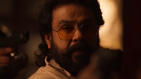 ദിലീപ് നായകനാകുന്ന ബാന്ദ്ര ടീസർ പുറത്തിറങ്ങി