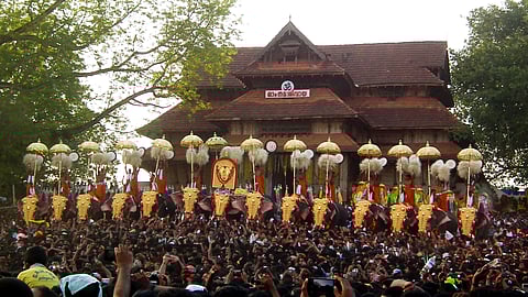 തൃശൂർ പൂരം ഇന്ന് കൊടിയേറും
