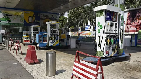 toilet in petrol pumps should be open to public highcourt order