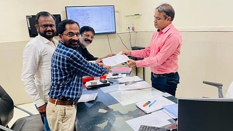 നോർത്ത് മഹാരാഷ്ട്രയിലെ യാത്ര പ്രശ്നം :നിവേദനം നൽകി