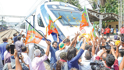 വന്ദേഭാരത് : സമയം, വേഗം
ട്രയൽ റണ്ണിനു ശേഷം