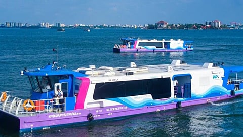 കൊച്ചി വാട്ടർ മെട്രൊയുടെ ആദ്യ സർവീസുകൾ ആരംഭിച്ചു; രാത്രി 8 മണി വരെ യാത്രാ സൗകര്യം