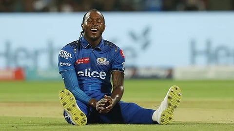 ആർച്ചർ നാട്ടിലേക്കു മടങ്ങി