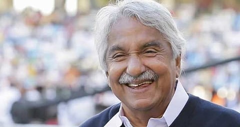 വൈറൽ ന്യൂമോണിയ: ഉമ്മൻ ചാണ്ടി വീണ്ടും ആശുപത്രിയിൽ