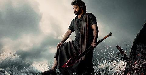 മാസ് ലുക്കിൽ ജൂനിയർ എൻടിആർ; 'ദേവര'യുടെ പോസ്റ്റർ വൈറൽ