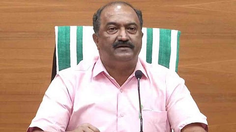 കേന്ദ്രം കേരളത്തെ ശ്വാസം മുട്ടിക്കുന്നു: ധനമന്ത്രി