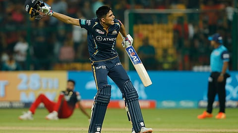 മുംബൈ ഇൻ, ആർസിബി ഔട്ട്